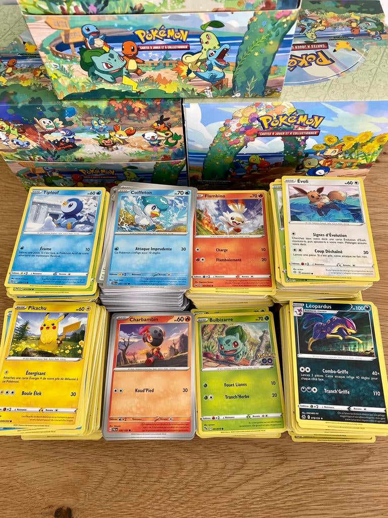 Lot de 300 cartes pokemon, Hobby & Loisirs créatifs, Jeux de cartes à collectionner | Pokémon, Envoi, Comme neuf