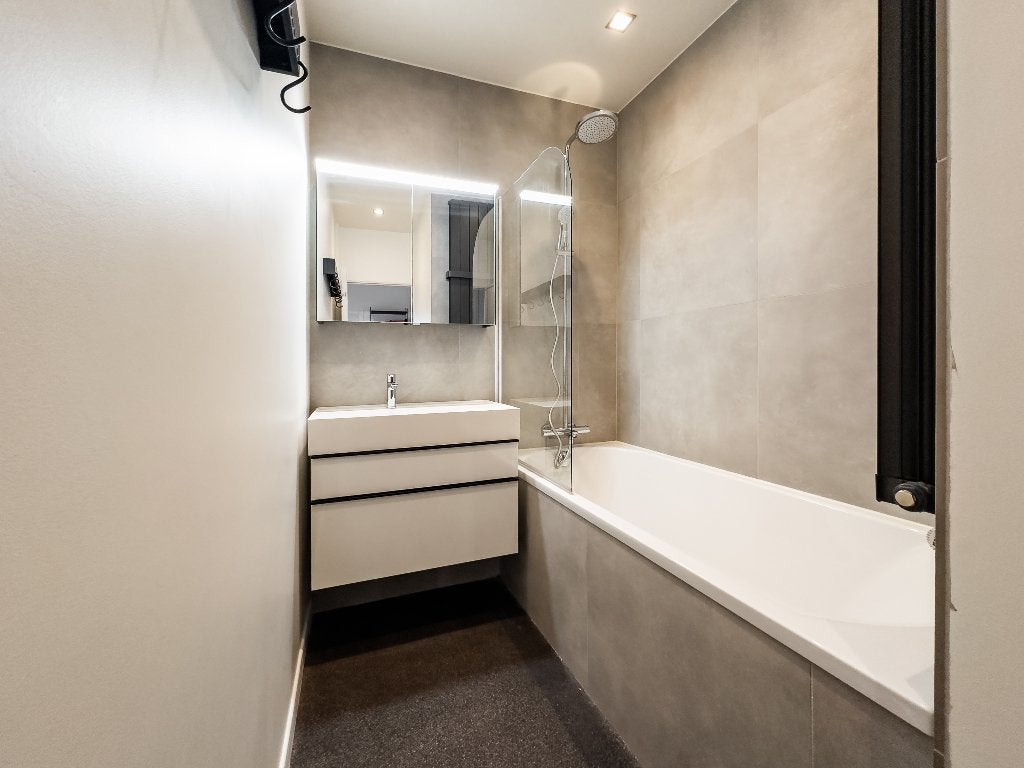 Spiegelkast badkamer Burgbad YUMO – nieuw in doos, Ophalen, Spiegelkast, Nieuw, 50 tot 100 cm