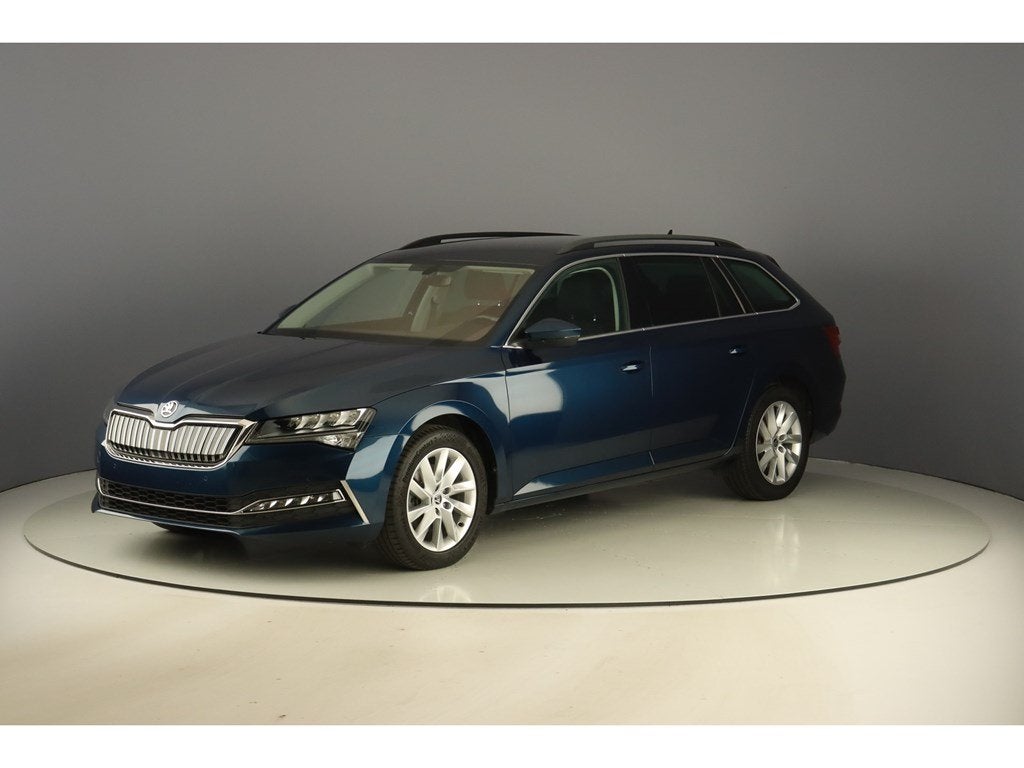 Skoda Superb Combi 1.4TSi iV 218pk Clever, Automaat, 161 kW, Blauw, 5 deurs