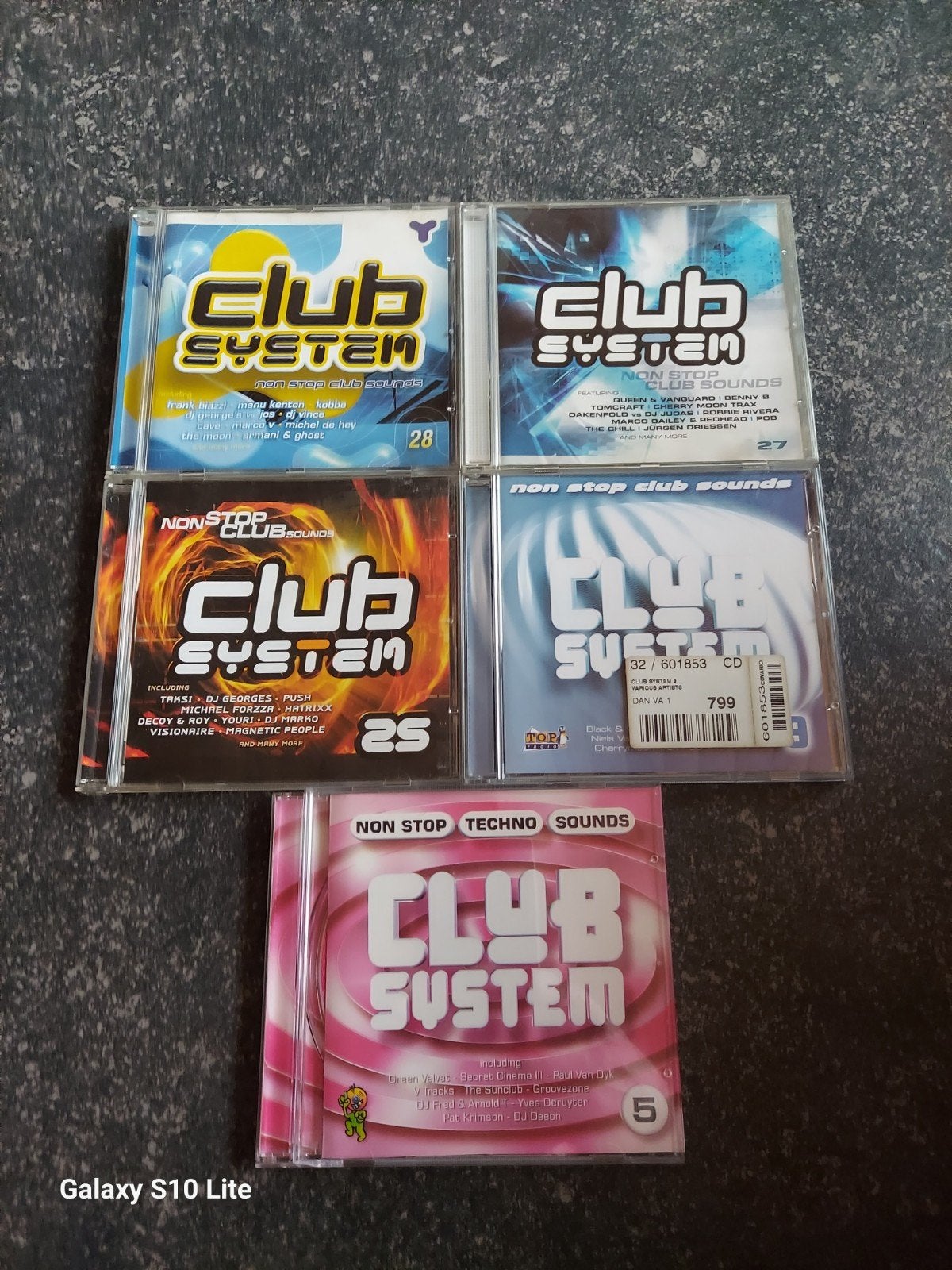 cd´s club system in absolute nieuwstaat, Enlèvement