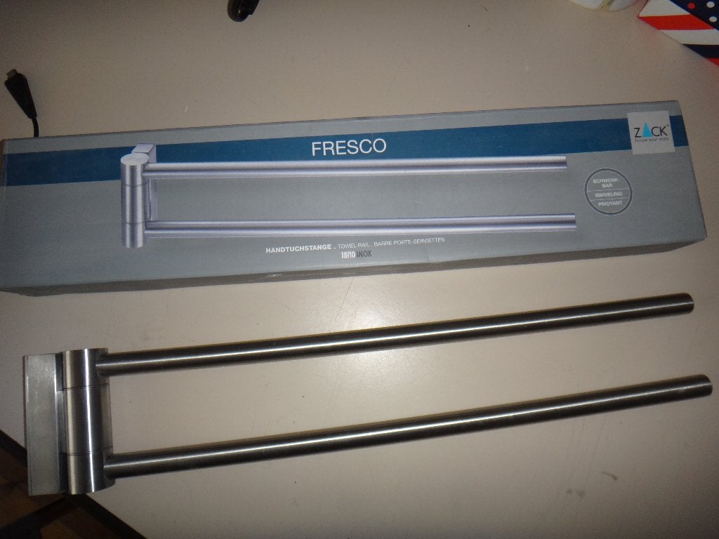 T.K. 2 stuks zack fresco handdoekhouder. €35 per stuk, Handdoekenrek, Overige merken, Nieuw, Ophalen of Verzenden