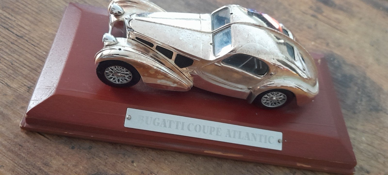 zilveren Bugatti Coupé Atlantic verzamelmodel, Hobby en Vrije tijd, Ophalen of Verzenden