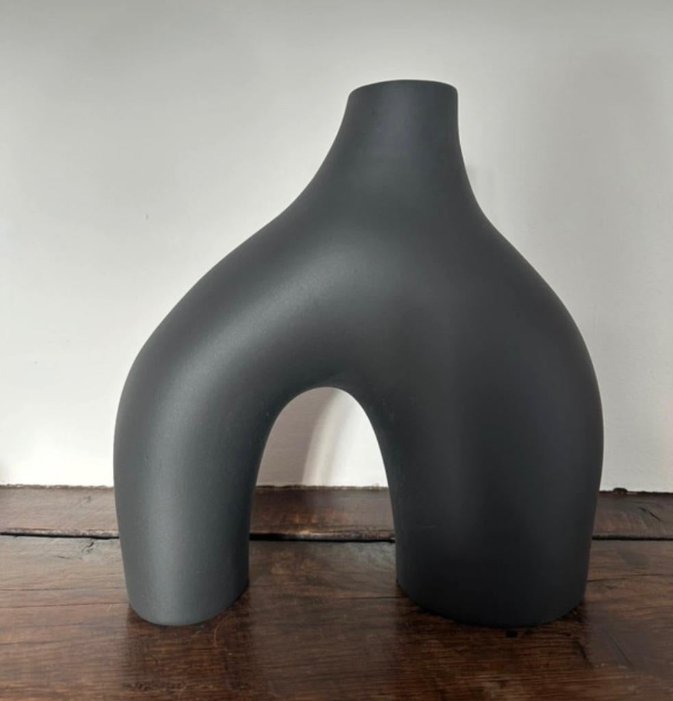 Black stoneware vase, Maison & Meubles, Accessoires pour la Maison | Vases, Enlèvement, Neuf, Noir