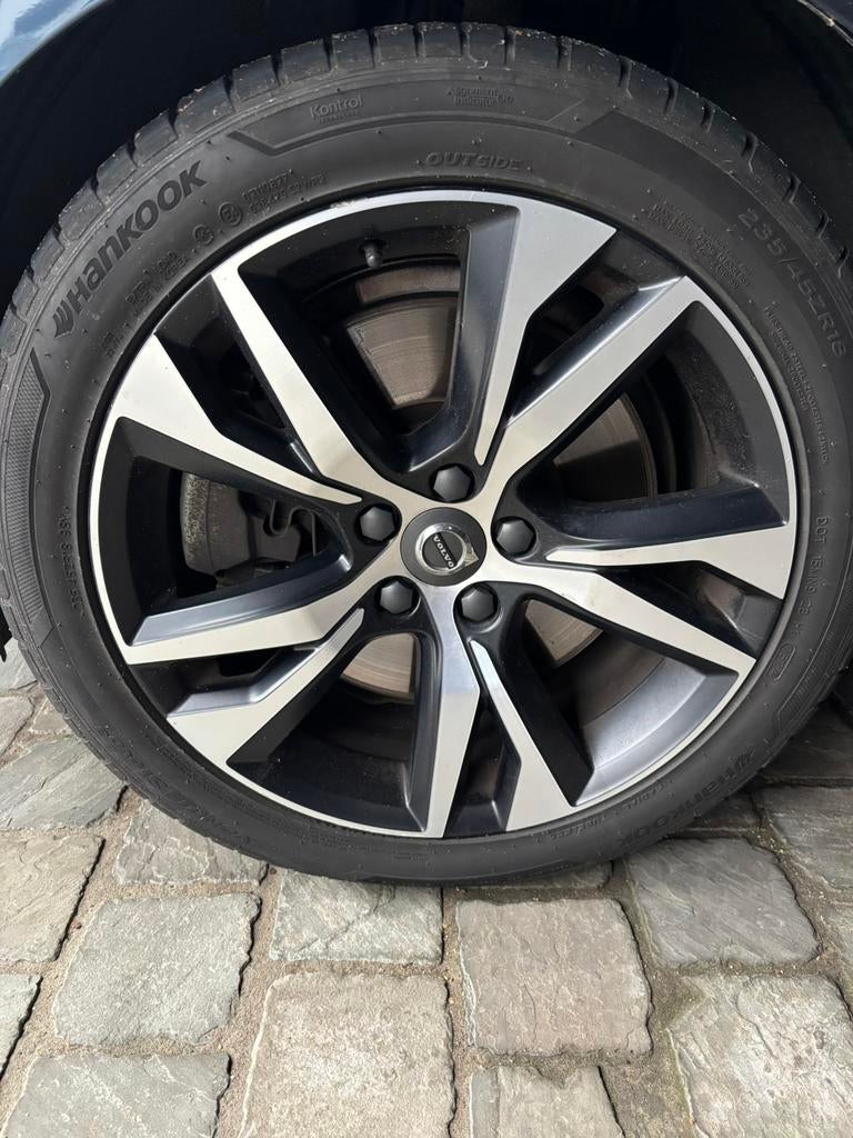 Zomerbanden Michelin / Hankook 235 45 R18, Auto-onderdelen, Banden en Velgen, Ophalen, Zomerbanden, Velg(en)