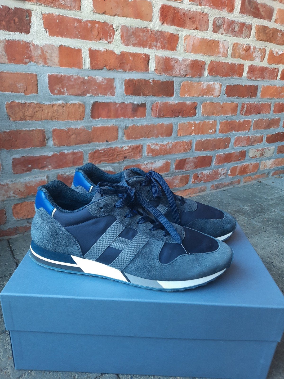 Hogan  marineblauwe sneakers heren maat 9, Vêtements | Hommes, Chaussures, Enlèvement, Baskets