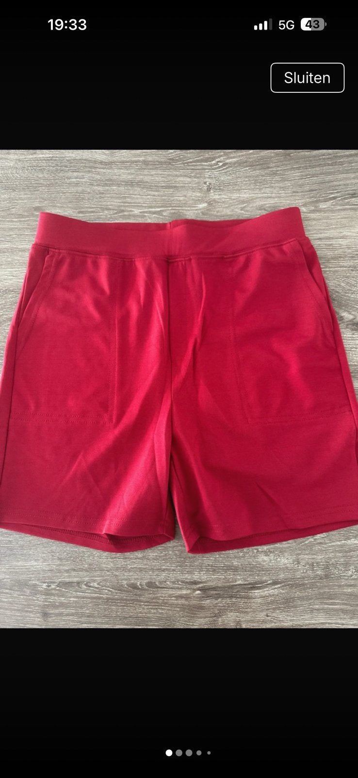 Bordeauxrode (padel) short nog niet gedragen, Kleding | Dames, Broeken en Pantalons, Ophalen of Verzenden, Zo goed als nieuw
