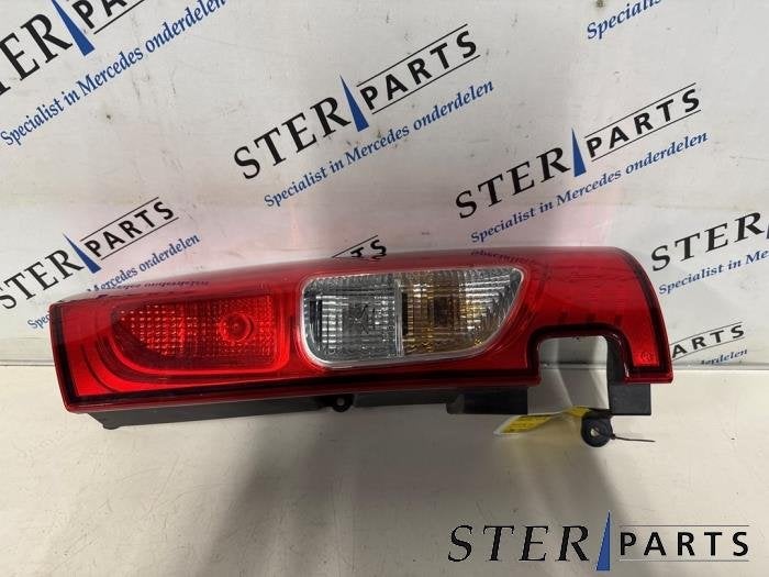 Feu arrière droit d'un Mercedes Citan, Autos : Pièces & Accessoires, 3 mois de garantie, Utilisé, -, -