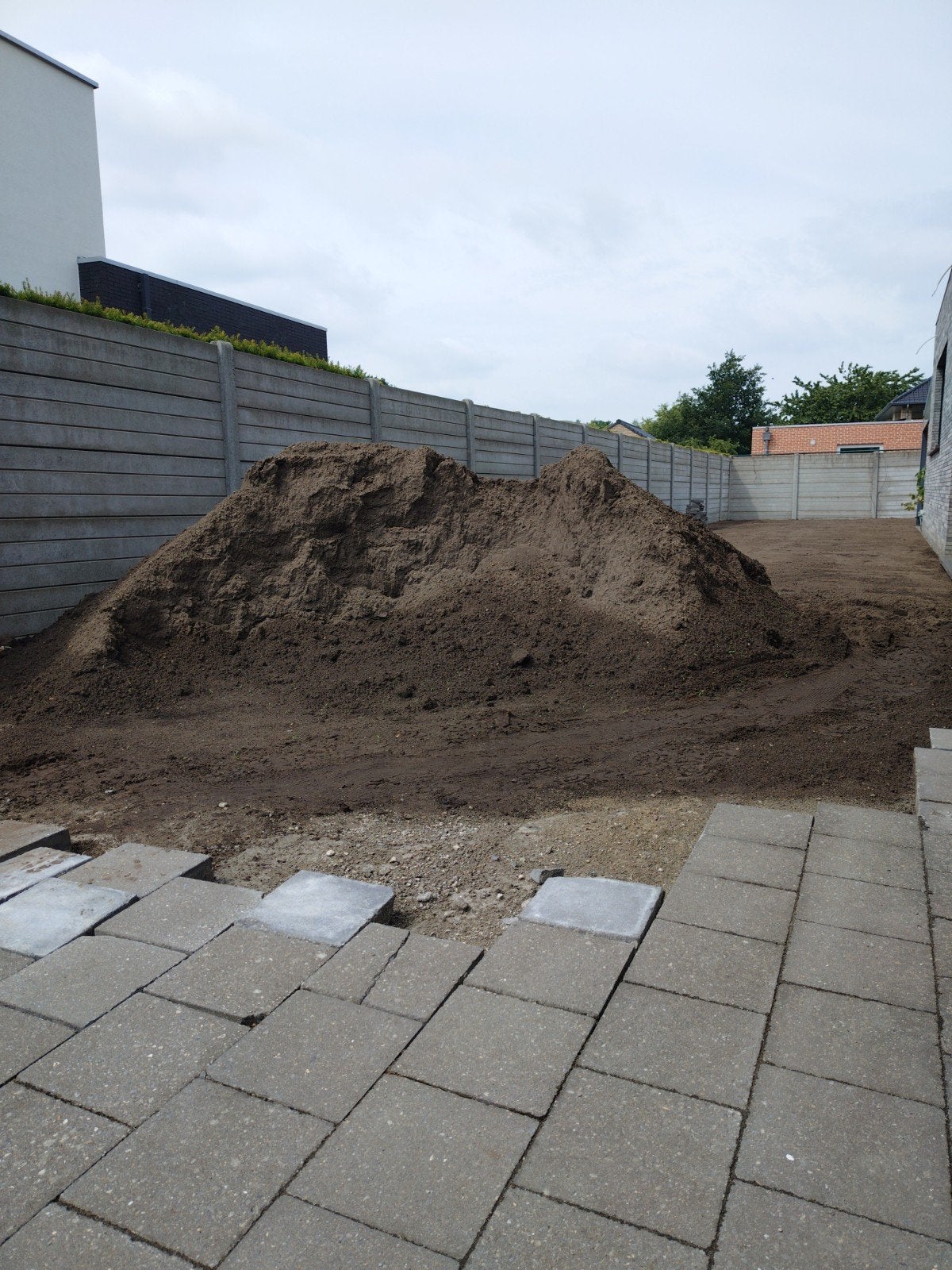 Gratis Grond, Ophalen