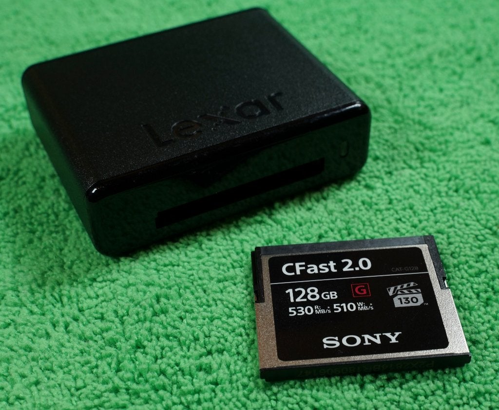 SONY CFAST 2.0 128GB geheugenkaart + kaartlezer en kabel, Audio, Tv en Foto, Foto | Geheugenkaarten, Ophalen of Verzenden