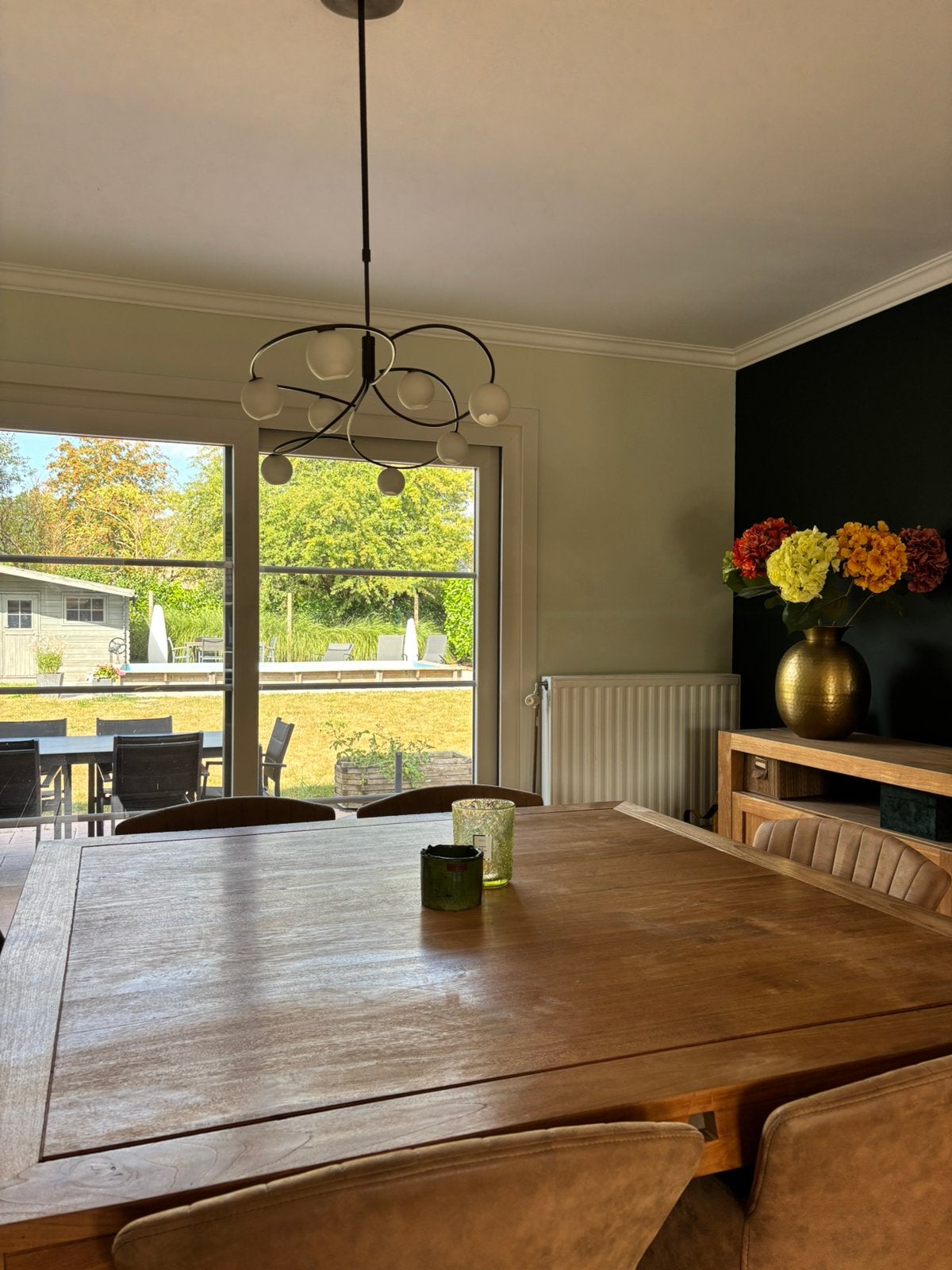 Teakhouten eettafel en krukken + 6 stoelen, Ophalen, Gebruikt, 150 tot 200 cm, Vijf personen of meer