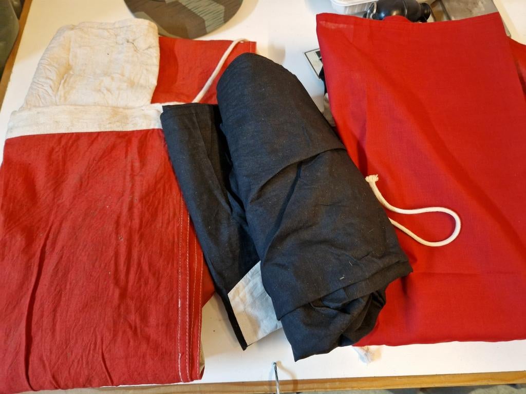 Duitse vlag 1m50 op 90cm Fotos beschikbaar, Verzamelen, Ophalen