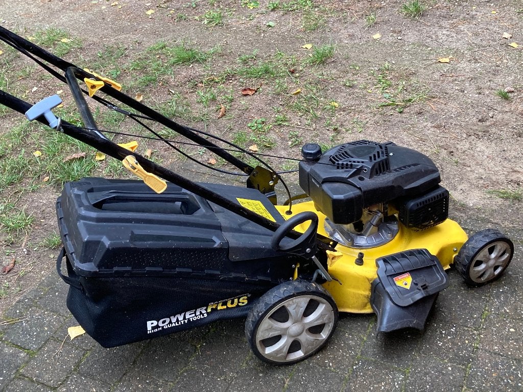 Grasmachine met benzinemotor, Ophalen, Cirkelmaaier, Gebruikt, Mulchfunctie
