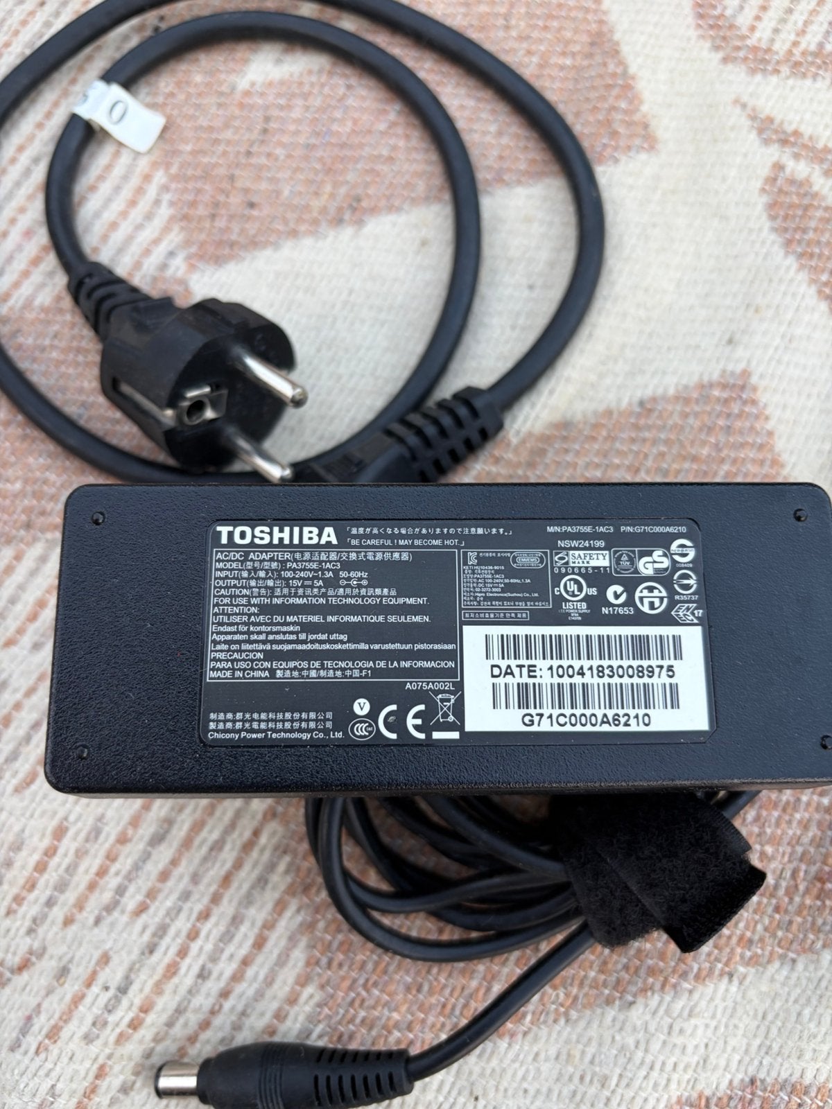 Chargeur pour ordinateur portable - Toshiba, Informatique & Logiciels, Enlèvement, Comme neuf