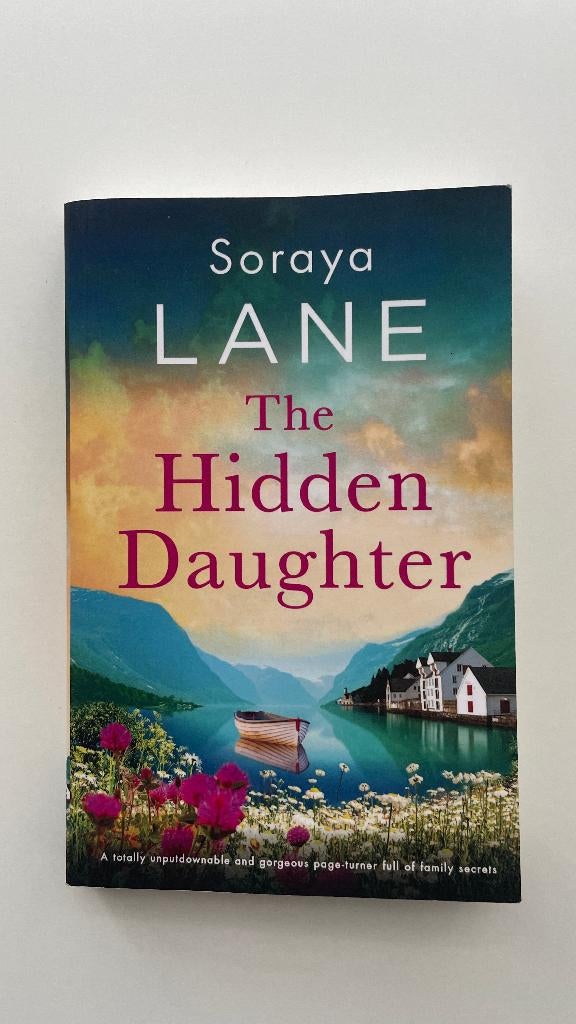 The Hidden Daughter - Soraya Lane (EN), Wereld overig, Ophalen of Verzenden, Zo goed als nieuw, Soraya Lane