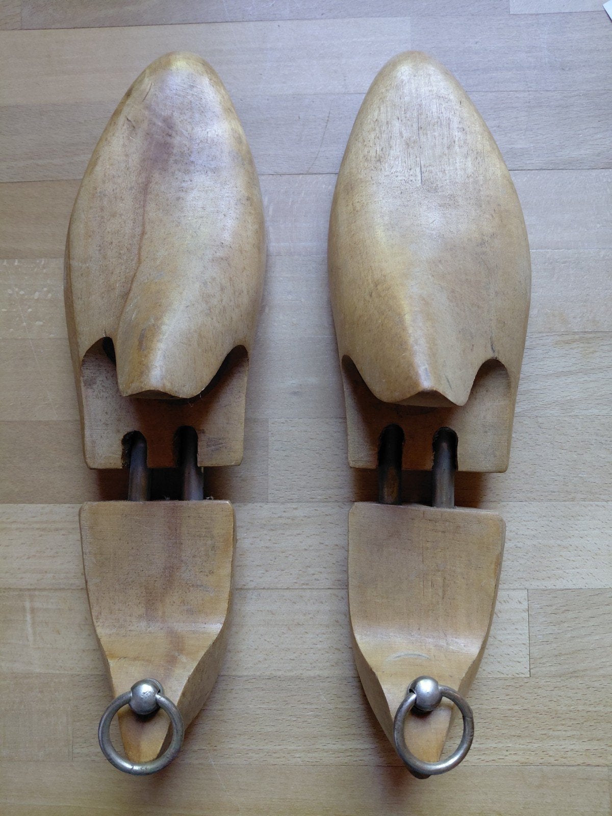 schoenspanner met 42-44, Ophalen