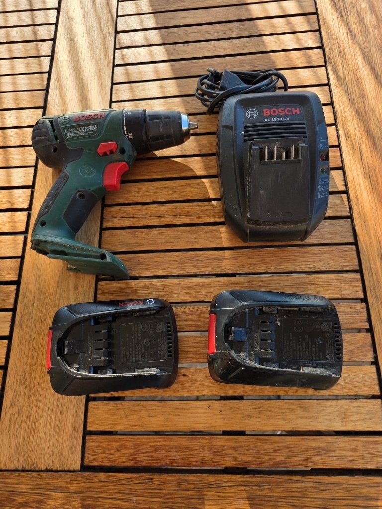 visseuse bosch 18v avec 2 x batterie de 2.5ah et chargeur, Enlèvement, Utilisé