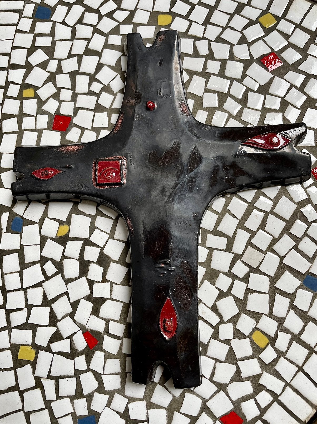 Rare croix ceramique Amphora, Antiquités & Art, Enlèvement ou Envoi