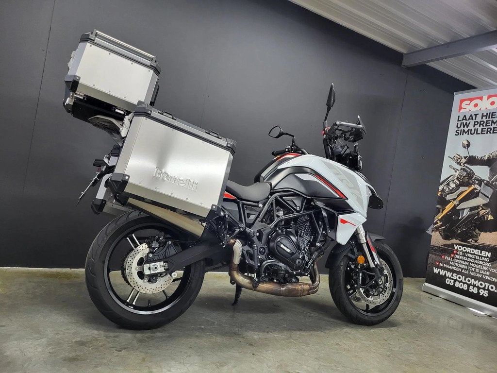 Benelli TRK 702 met 3 koffers (bj 2025), 700 cc, Bedrijf, Meer dan 35 kW, Overig