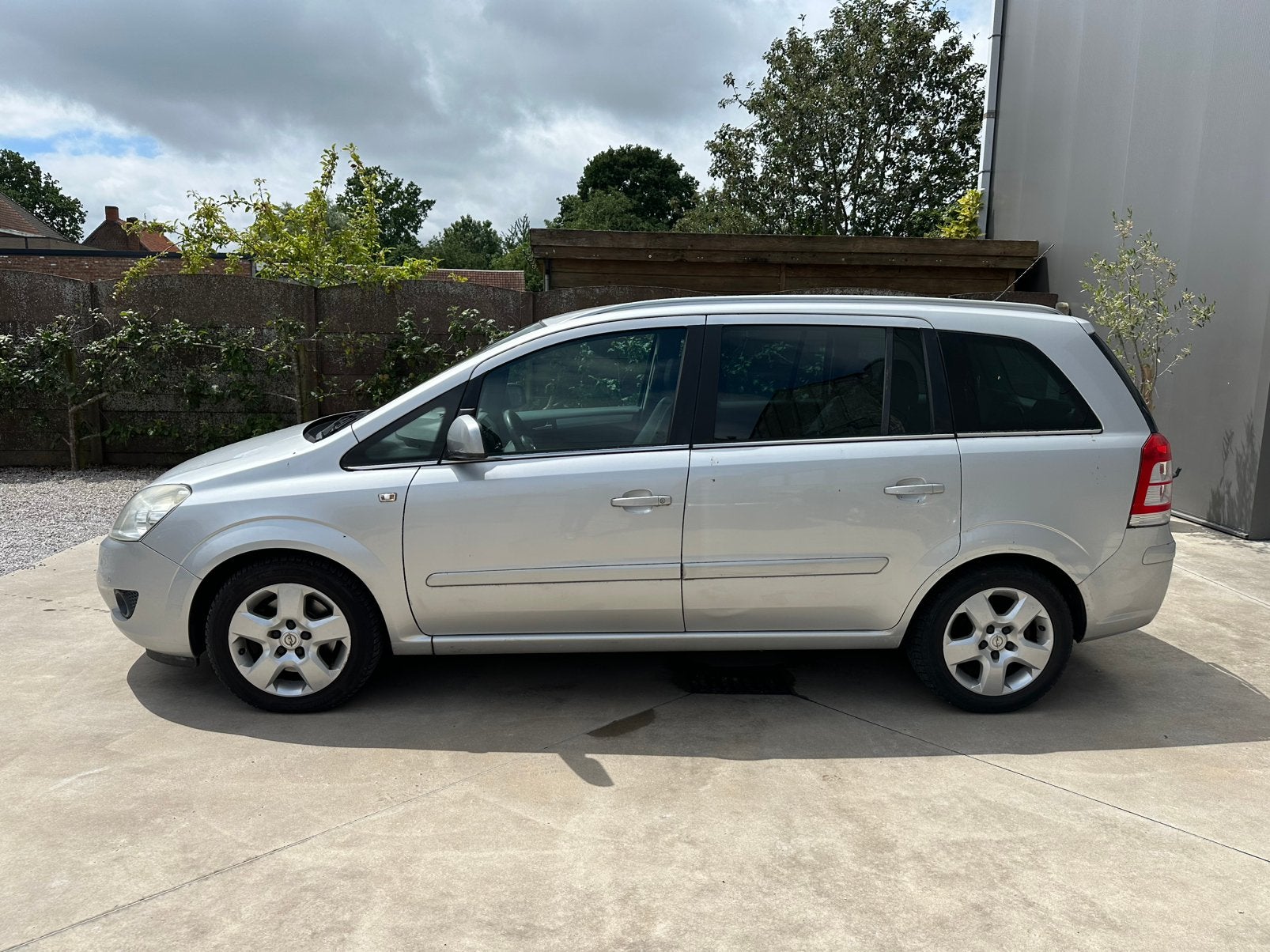 Opel Zafira/Export/1.7 diesel/7 sièges, Autos, Argent ou Gris, Achat, Entreprise, 7 places