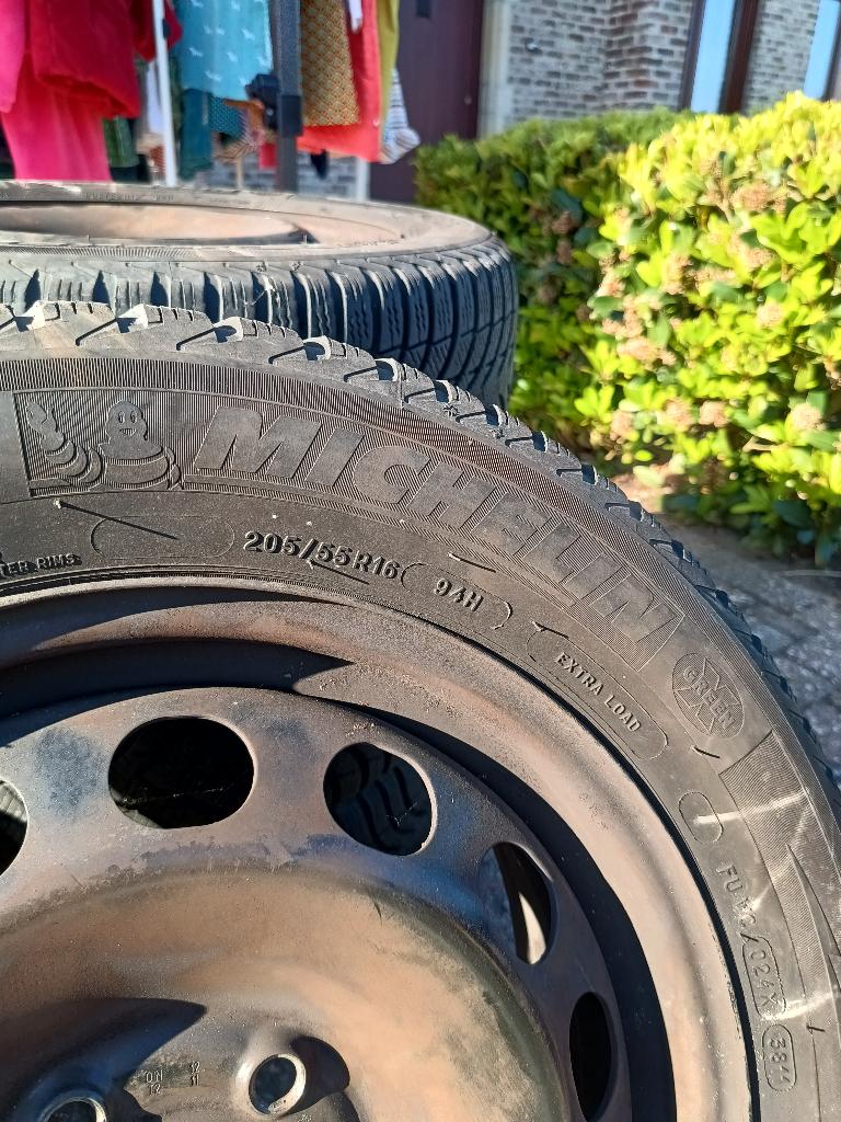 4 winterbanden op velg Michelin Alpine A4 205/55, Ophalen, Gebruikt, 16 inch, Band(en)