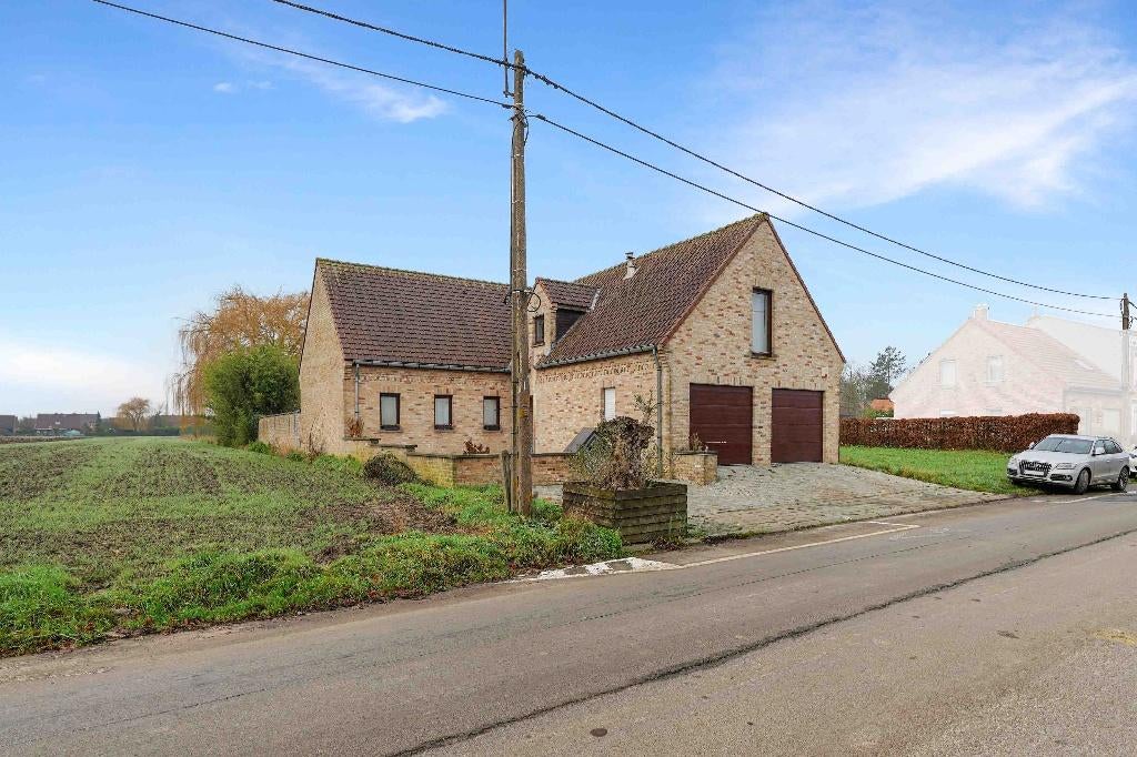 Superbe villa individuelle sur env. 2.230m² de terrain !, 220 m², 75776 kWh/an, 285 kWh/m²/an, Province de Hainaut