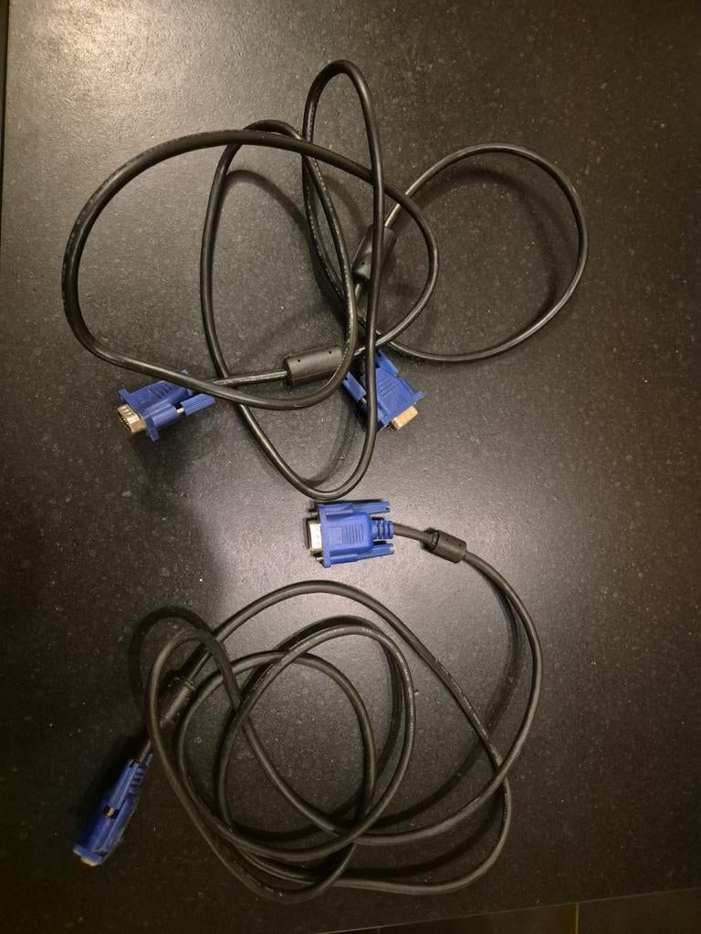 Vga kabels (2stuks), Computers en Software, Pc- en Netwerkkabels, Ophalen