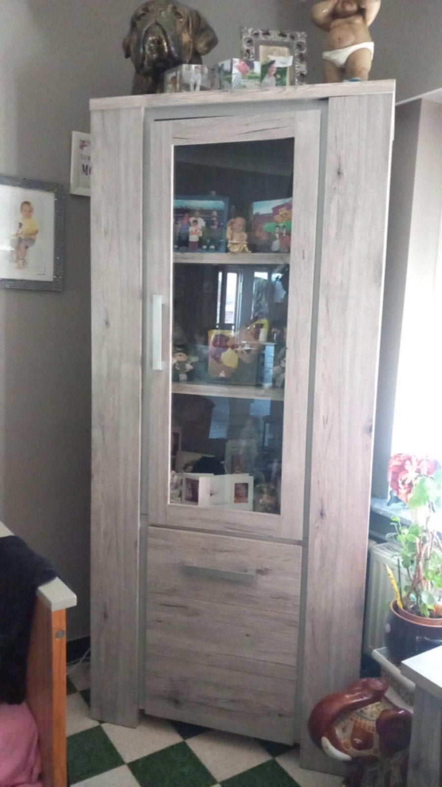 TE KOOP 2 KASTEN DE ENE EEN TV KAST EN ANDERE VITRINE KAST, Enlèvement ou Envoi
