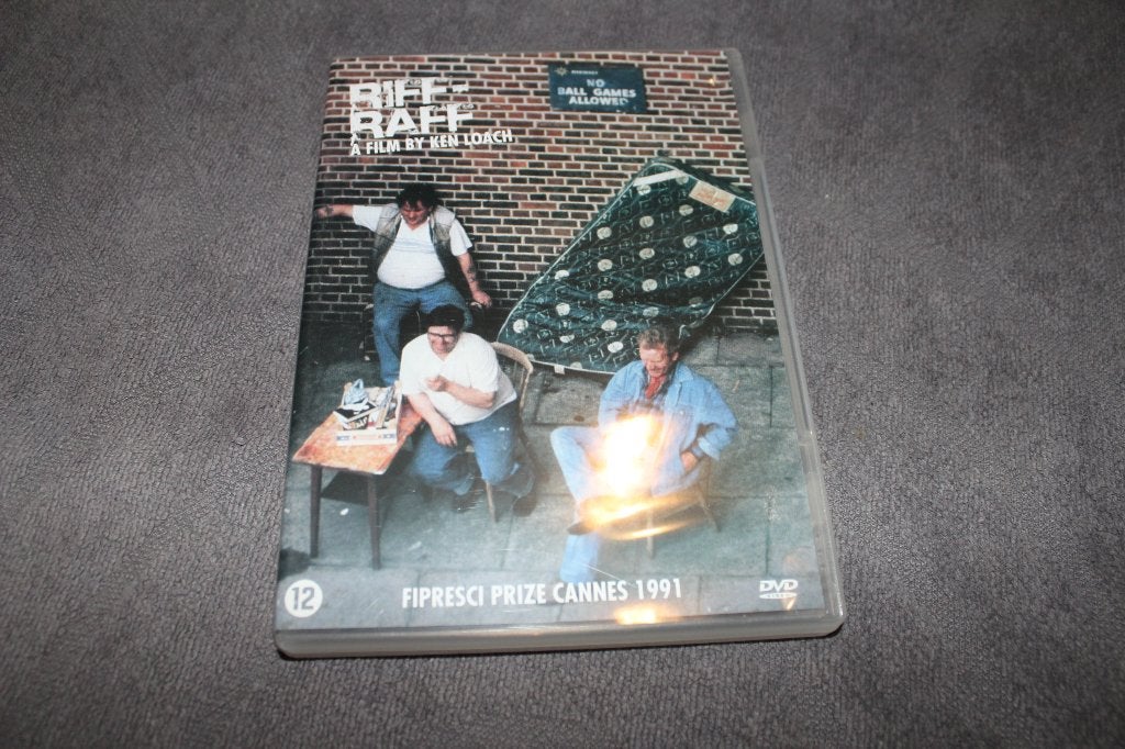 DVD Riff-Raff, Cd's en Dvd's, Dvd's | Drama, Nederlands, Overige genres, Ophalen of Verzenden, Vanaf 12 jaar