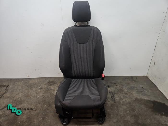 Siège droit d'un Ford Focus (Focus 11-), -, 3 mois de garantie, -, -