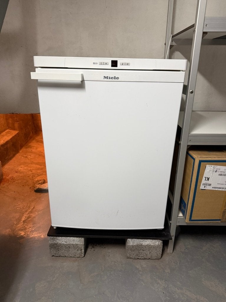Miele onderbouw diepvriezer – wit, 4 lades, Moins de 60 cm, Congélateur, Encastré, Enlèvement