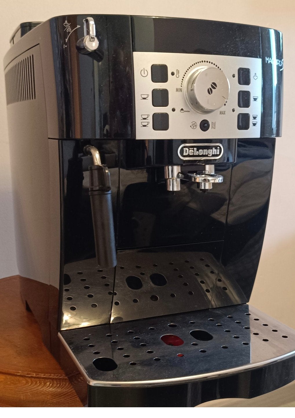 Delonghi Manifica S, Ophalen, Zo goed als nieuw, Afneembaar waterreservoir, Gemalen koffie