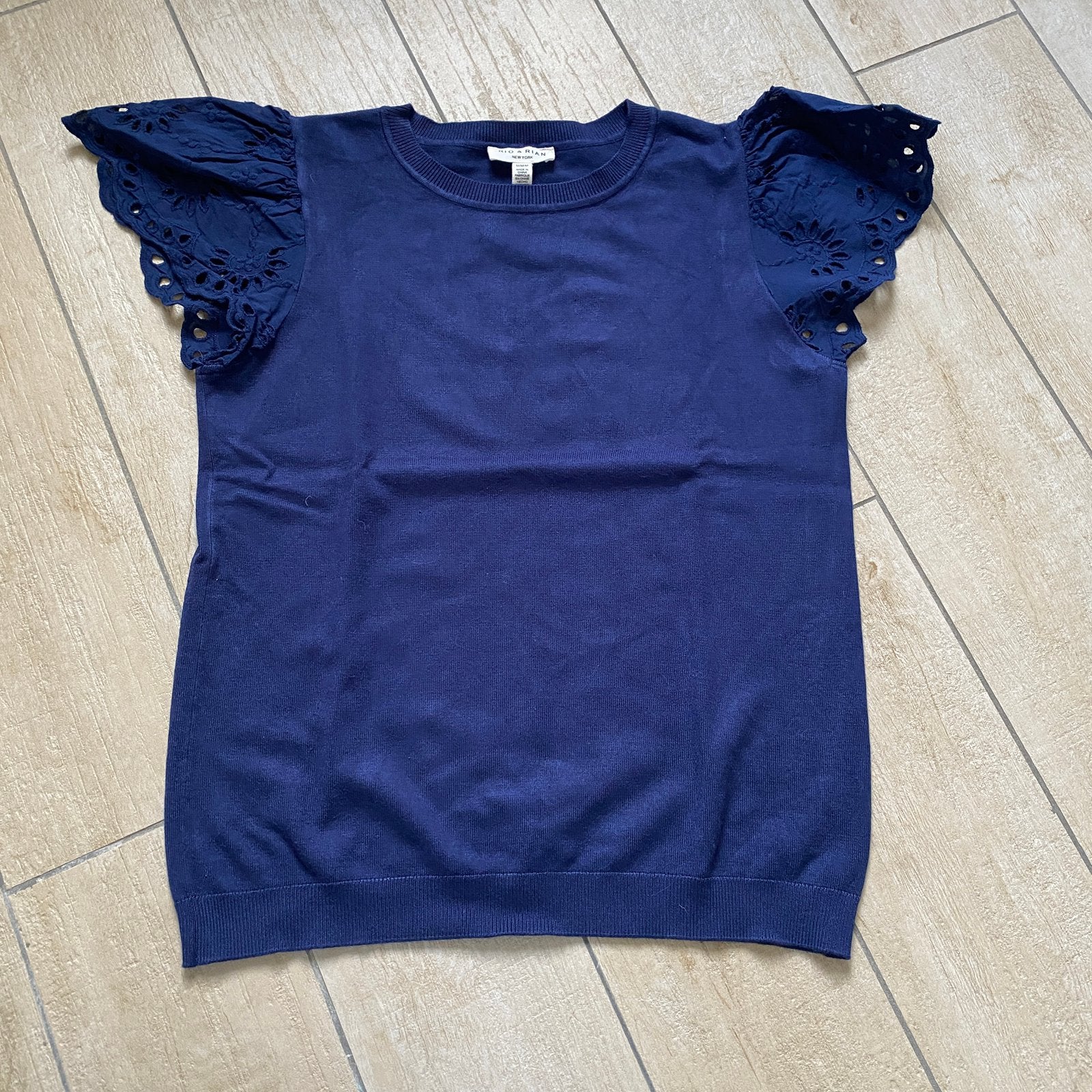 T-shirt met kanten mouwen maat medium, Kleding | Dames, T-shirts, Maat 38/40 (M), Blauw, Ophalen of Verzenden, Zo goed als nieuw