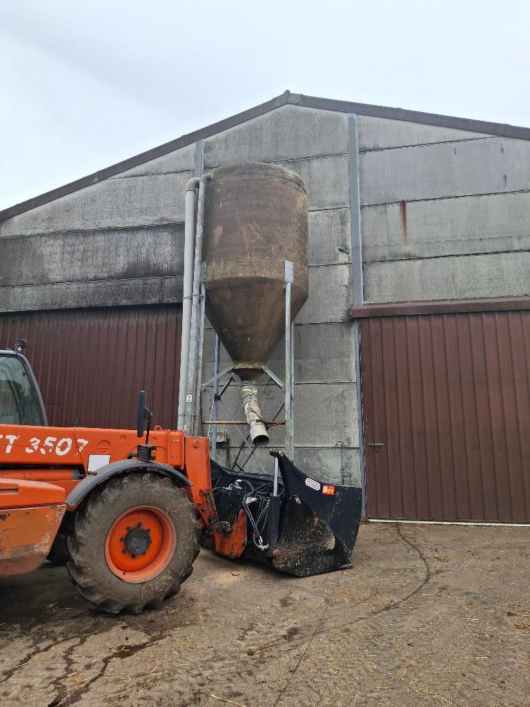 Meelsilo, Zakelijke goederen, Ophalen