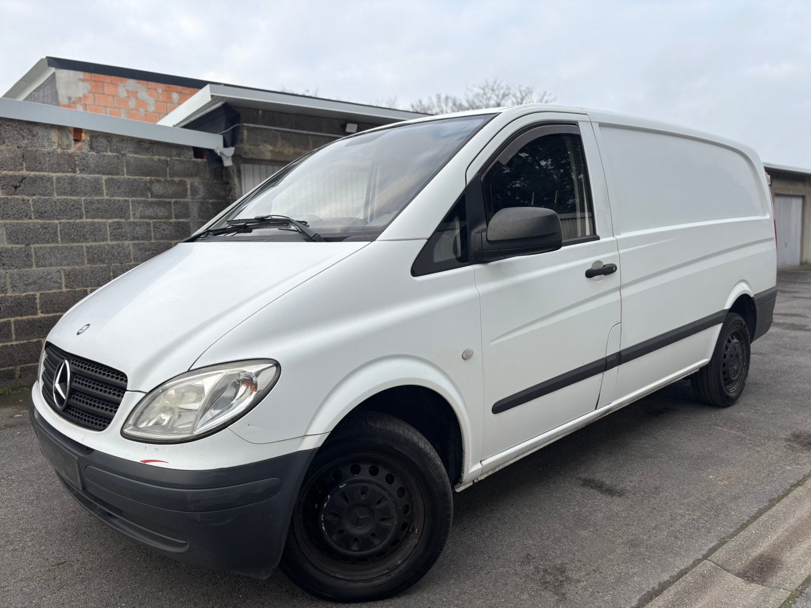 Mercedes Vito - 2.2 Diesel - 225 000 Km - Homologuée, Achat, 4 portes, Boîte manuelle, Noir