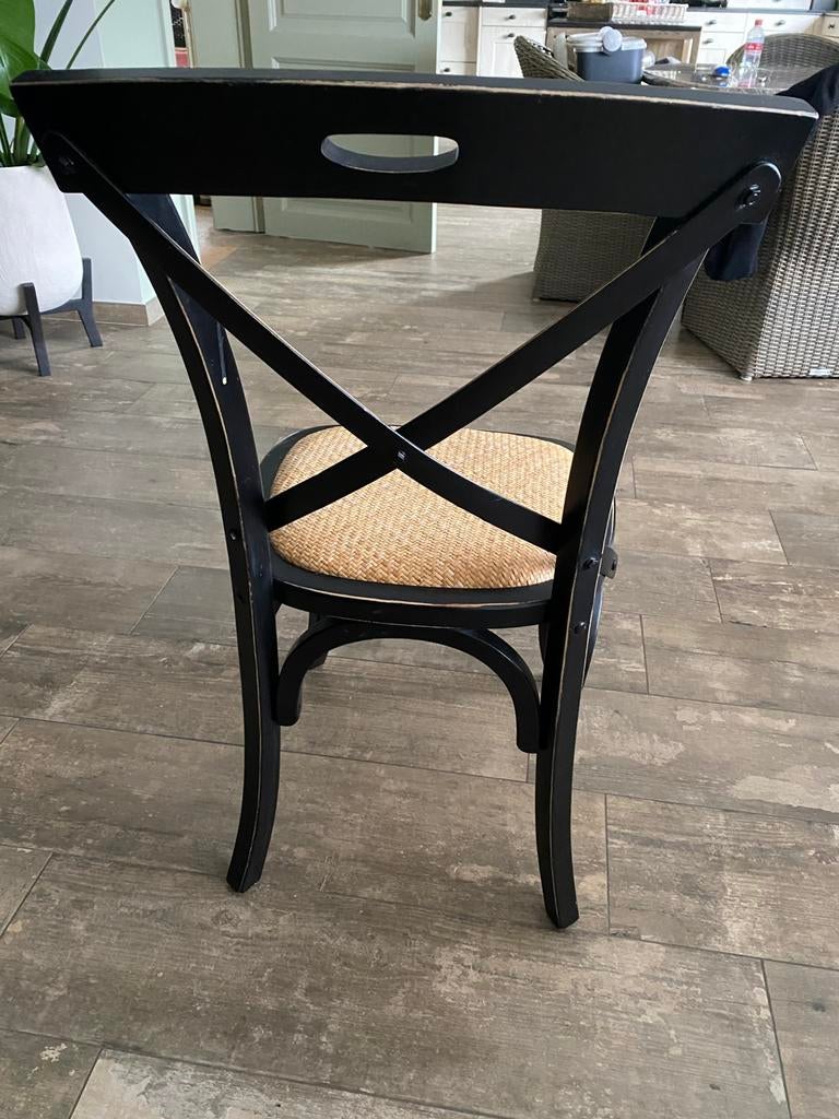 Stoelen, Enlèvement