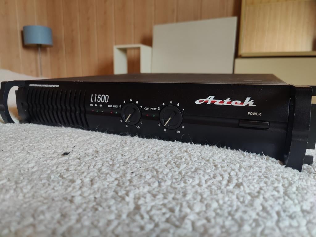 Aztek L1500 versterker, Ophalen, Gebruikt, 500 tot 1000 watt, P.A.
