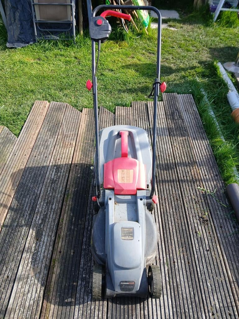 Tondeuse  électrique  powerplus, Comme neuf