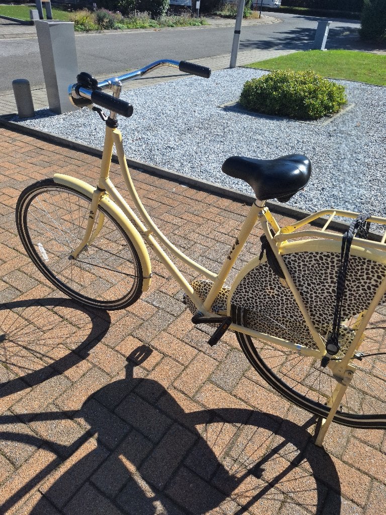 Dames fiets (Highlander), Fietsen en Brommers, Ophalen, Zo goed als nieuw, Terugtraprem