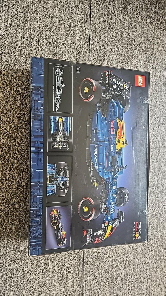 Lego set Max Verstappen F1, Enlèvement