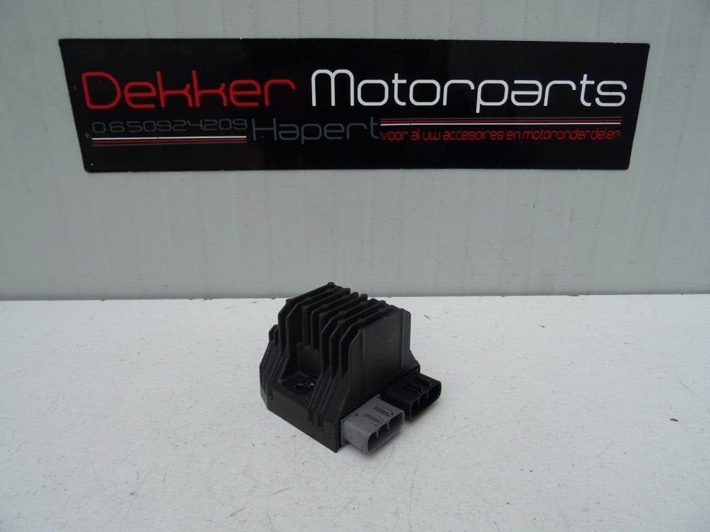 Spanningsregelaar / Regulator Yamaha YZF R1 2004-2005-2006, Motoren, Gebruikt, -, -, Ophalen of Verzenden