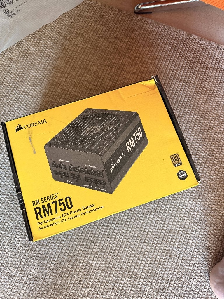 Corsair RM750, Computers en Software, Interne voedingen, Ophalen, Zo goed als nieuw