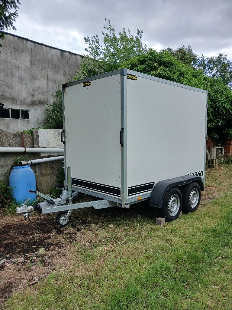 gesloten aanhangwagens geremd, Enlèvement, Comme neuf