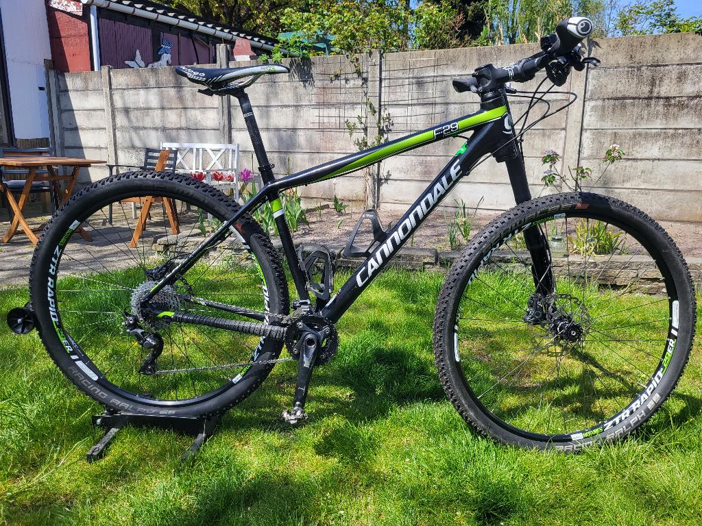 Cannondale F29 Carbon 4 – Carbon 29er MTB – Maat L, Vélos & Vélomoteurs, Vélos | Hommes | Vélos de sport & Vélo de randonnée, Utilisé