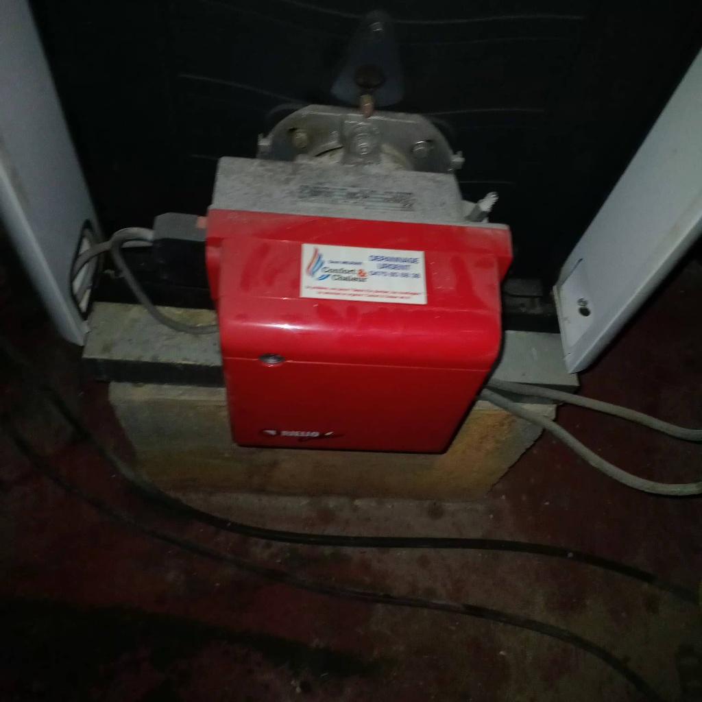 Chaudiere mazout atlantic calista avec bruleur riello, Doe-het-zelf en Bouw, Verwarming en Radiatoren, Zo goed als nieuw, Cv-ketel of Combi-ketel