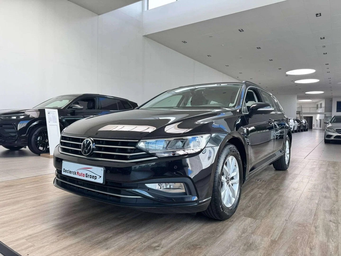 Volkswagen Passat Variant 2.0TDi 150PK 6V*STYLE*GPS*APPCONNE, Stof, Gebruikt, 4 cilinders, Zwart