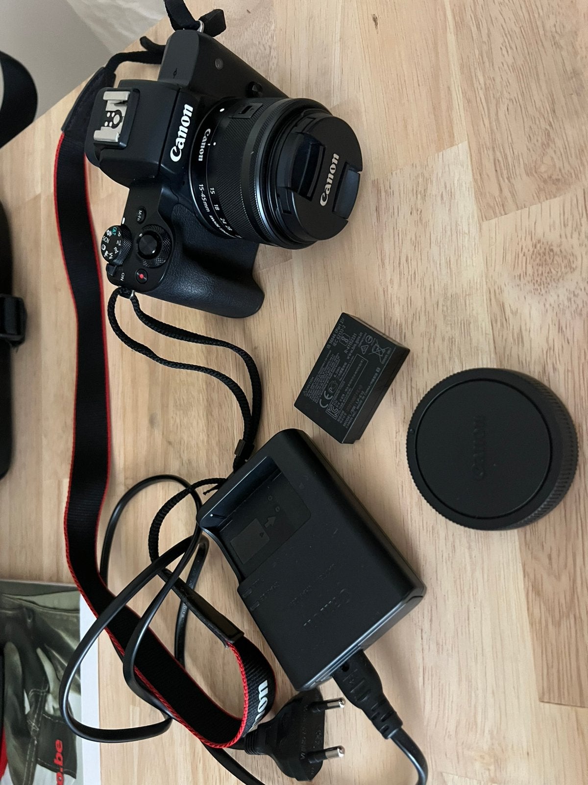 Complete Canon EOS M50 Mark II + 15-45mm lens & tas, Ophalen, Canon, Zo goed als nieuw, Systeemcamera