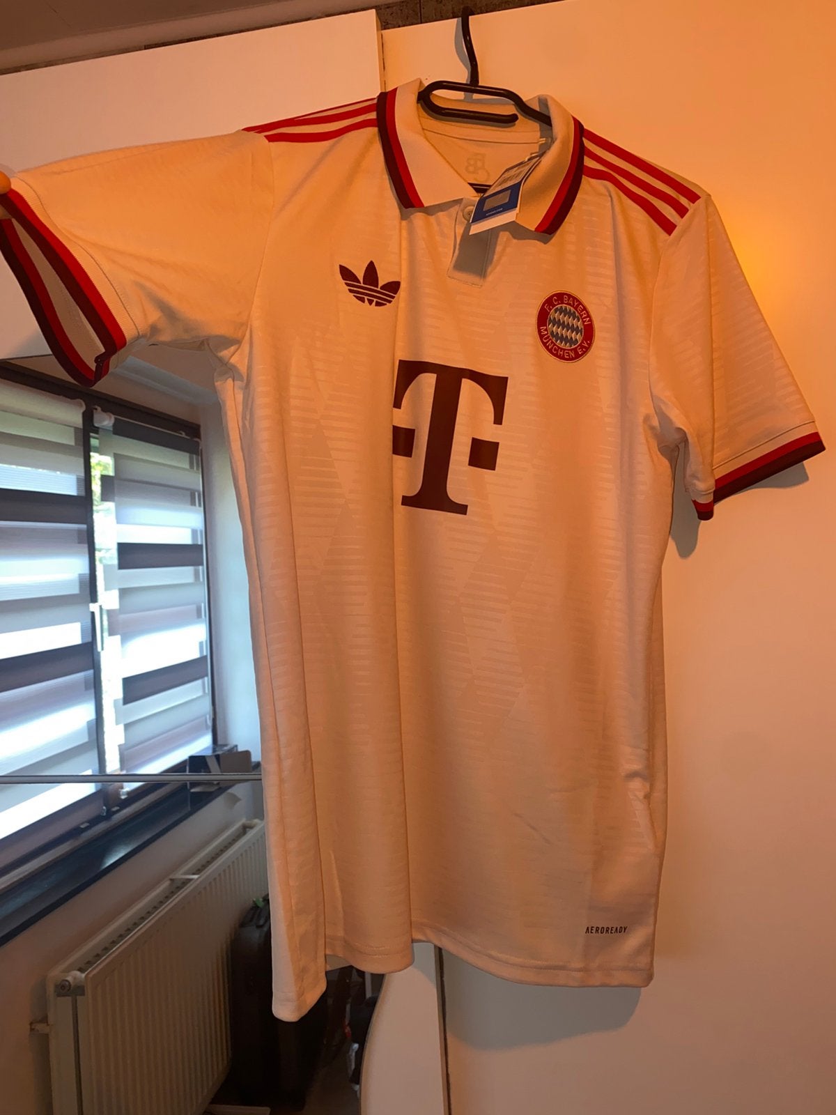 FC Bayern München 24/25 shirt, Maat S, Ophalen of Verzenden, Nieuw, Shirt