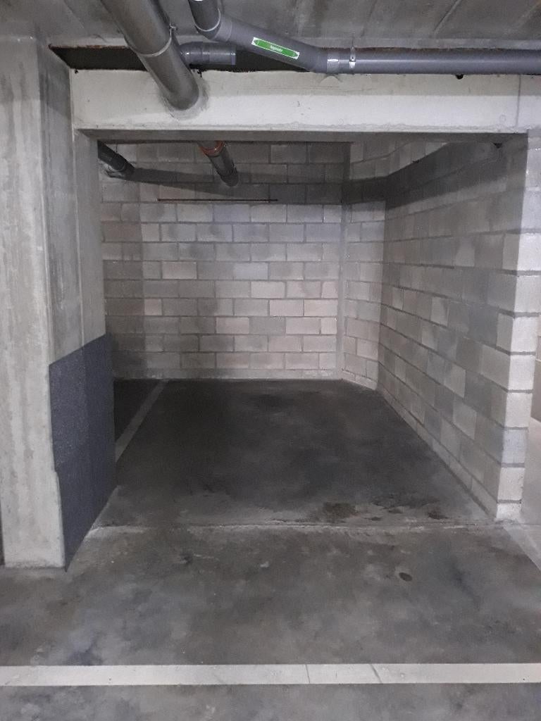 Autostaanplaats te huur Diepenbeek centrum, Immo, Garages en Parkeerplaatsen, Provincie Limburg
