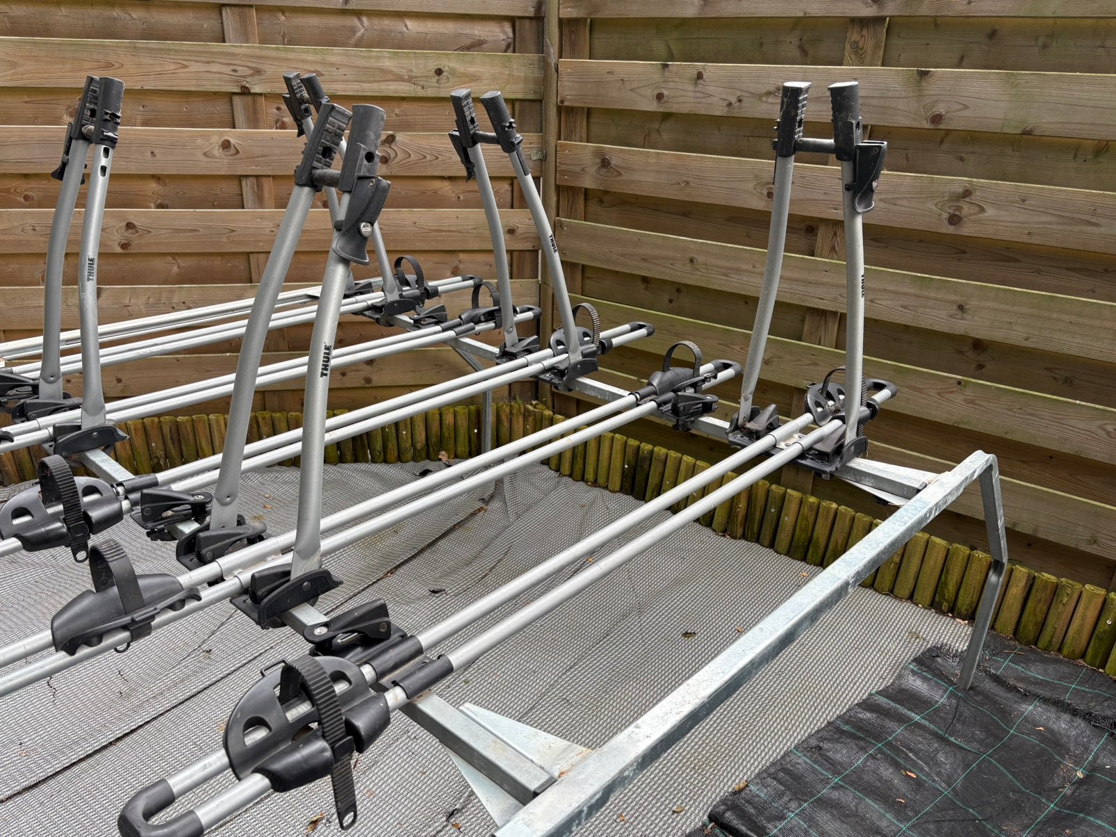 Thule fietsendragen 5 fietse voor vouwwagen, Caravans en Kamperen, Ophalen