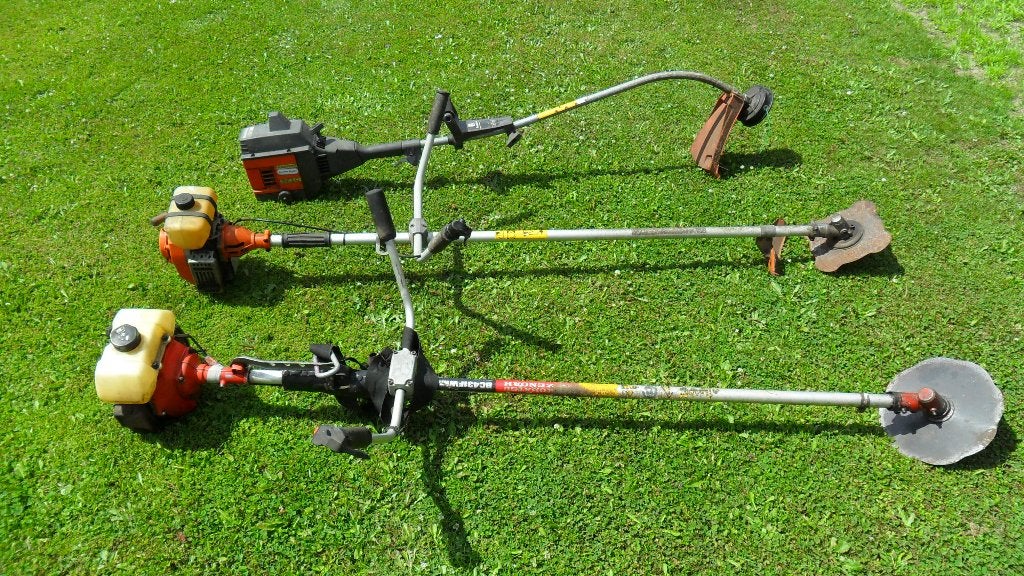 DRIE BOSMAAIERS, Tuin en Terras, Ophalen, Gebruikt, Benzine